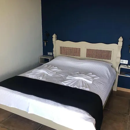 לינה וארוחת בוקר Mandalya Butik *